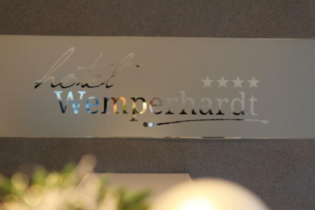 Hotel Wemperhardt Екстер'єр фото