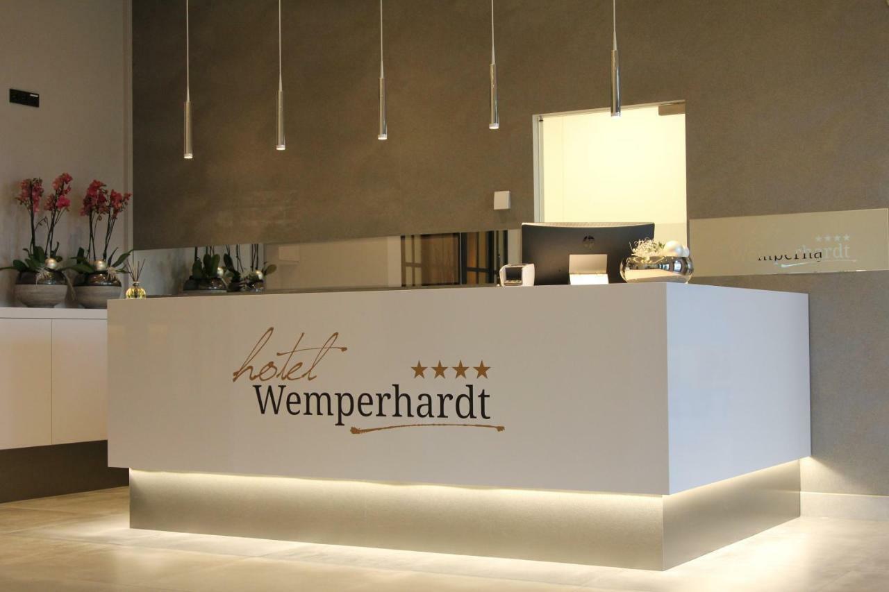 Hotel Wemperhardt Екстер'єр фото